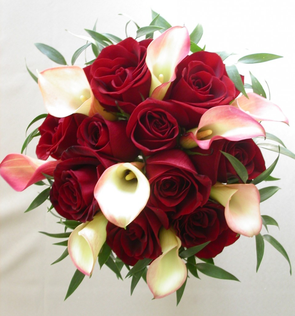 best-red-roses-wedding-bouquet-958x1024