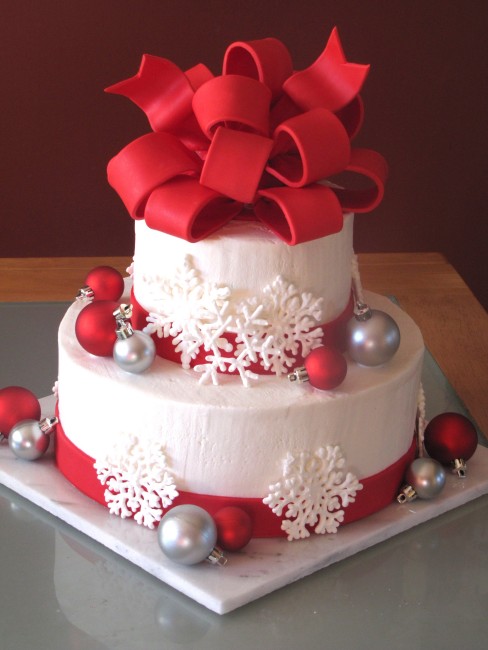 christmas-theme-weddings-cakes-inspirations-9384f7fd-004