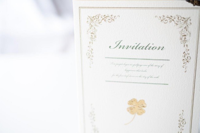結婚式二次会の招待状はどう送る？ポイントや注意点
